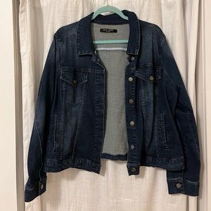 Max jeans dark wash Jean jacket